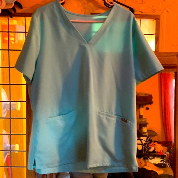 Figs Tops Figs Fresh Aqua Xl Scrub Top Poshmark